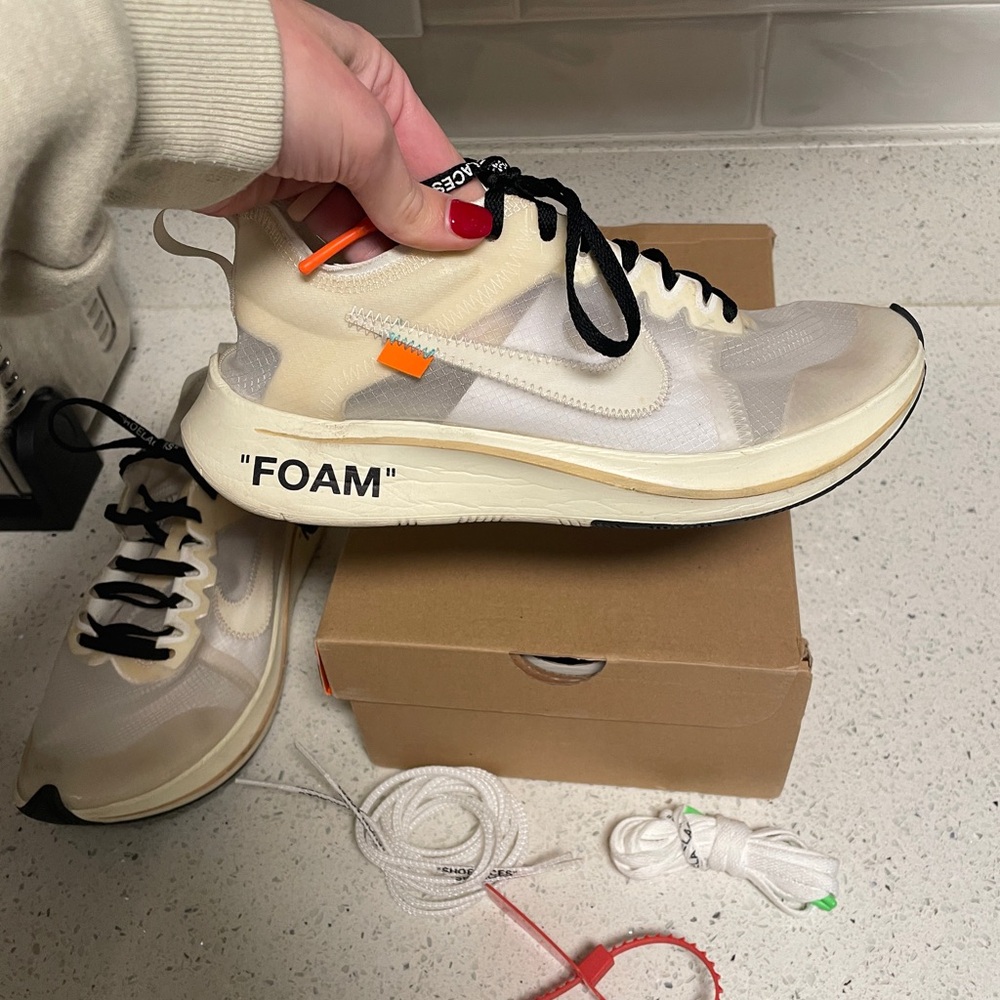 Nike Off-White x Zoom Fly The 10 - Picture 8 of 12